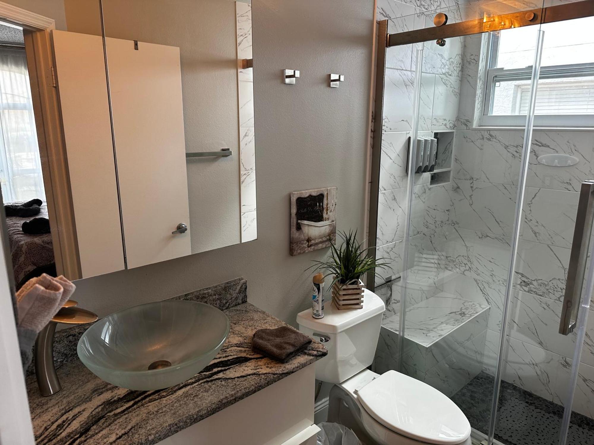 Cozy 3 Bedroom Close To Everything In Tampa! Сasa de vacaciones Tampa
